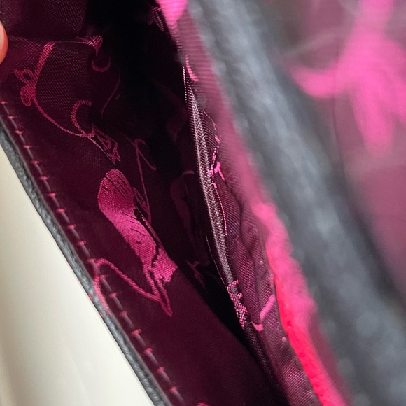 BETSEY JOHNSON red & black purse with quilted bows and built in wallet - Picture 9 of 15